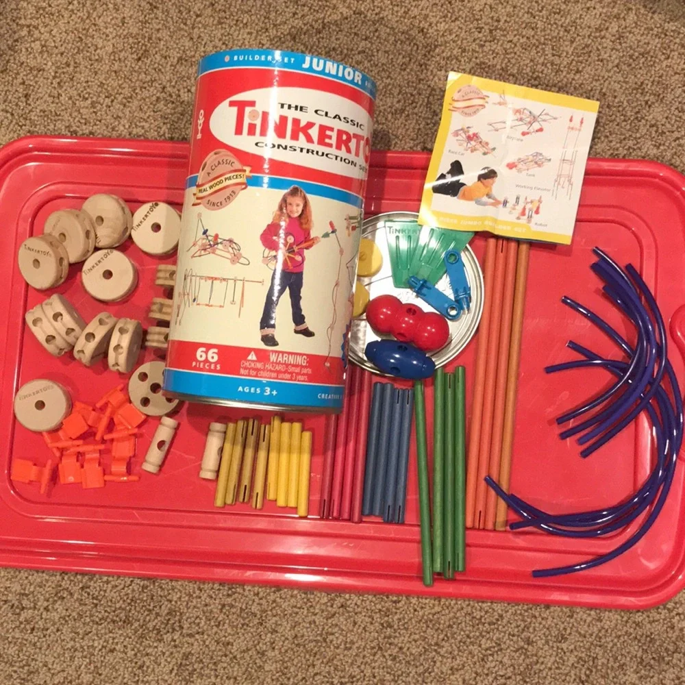 Vintage Tinker Toy 66 piece building set toy erector set versatile toy in box
